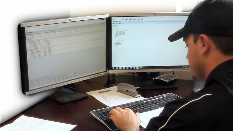 Photo showing DNOW employee analyzing customer data, focusing on a solution and how we can optimize results for our customers #customersuccess Photo showing DNOW employee analyzing customer data, focusing on a solution and how we can optimize results for our customers #customersuccess